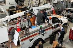 Bucket-Truck-Hydraulic-Repair